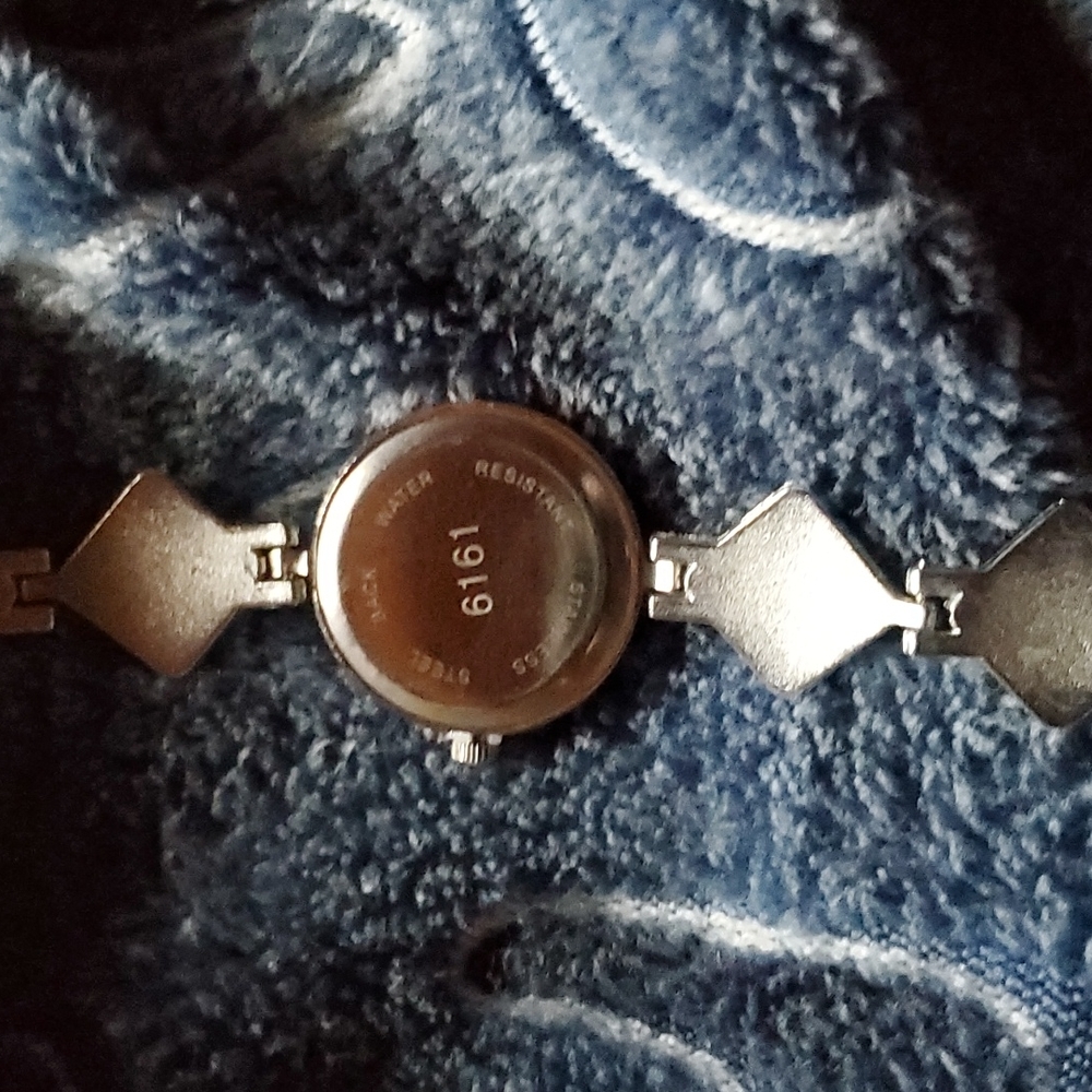 Watch - Picture 3 of 4